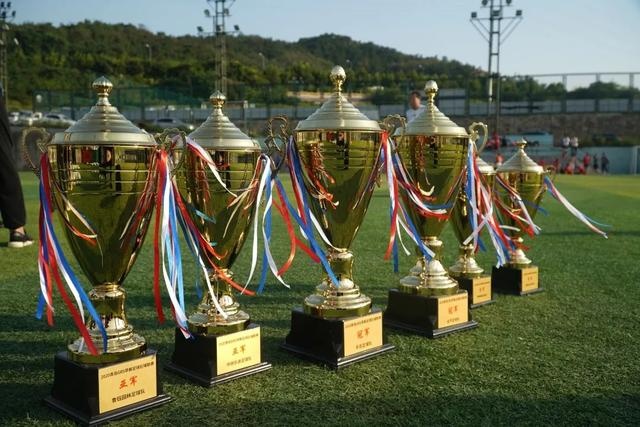 库里21分亚历山大空砍52分 勇士力克雷霆2连胜